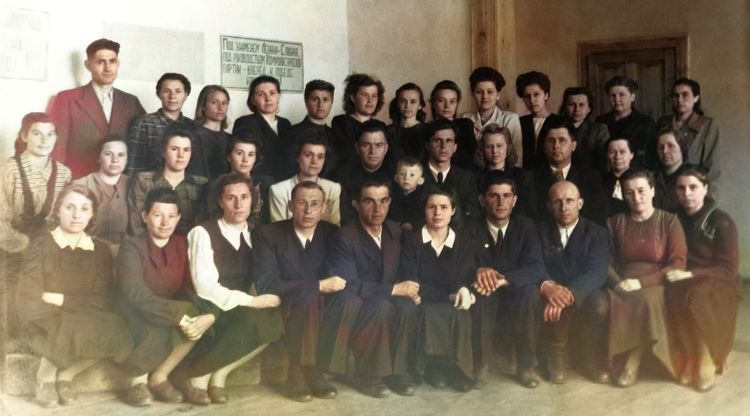 Коллектив учителей Ивановской средней школы