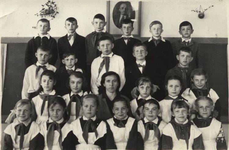 Пионеры Ивановской 17 школы